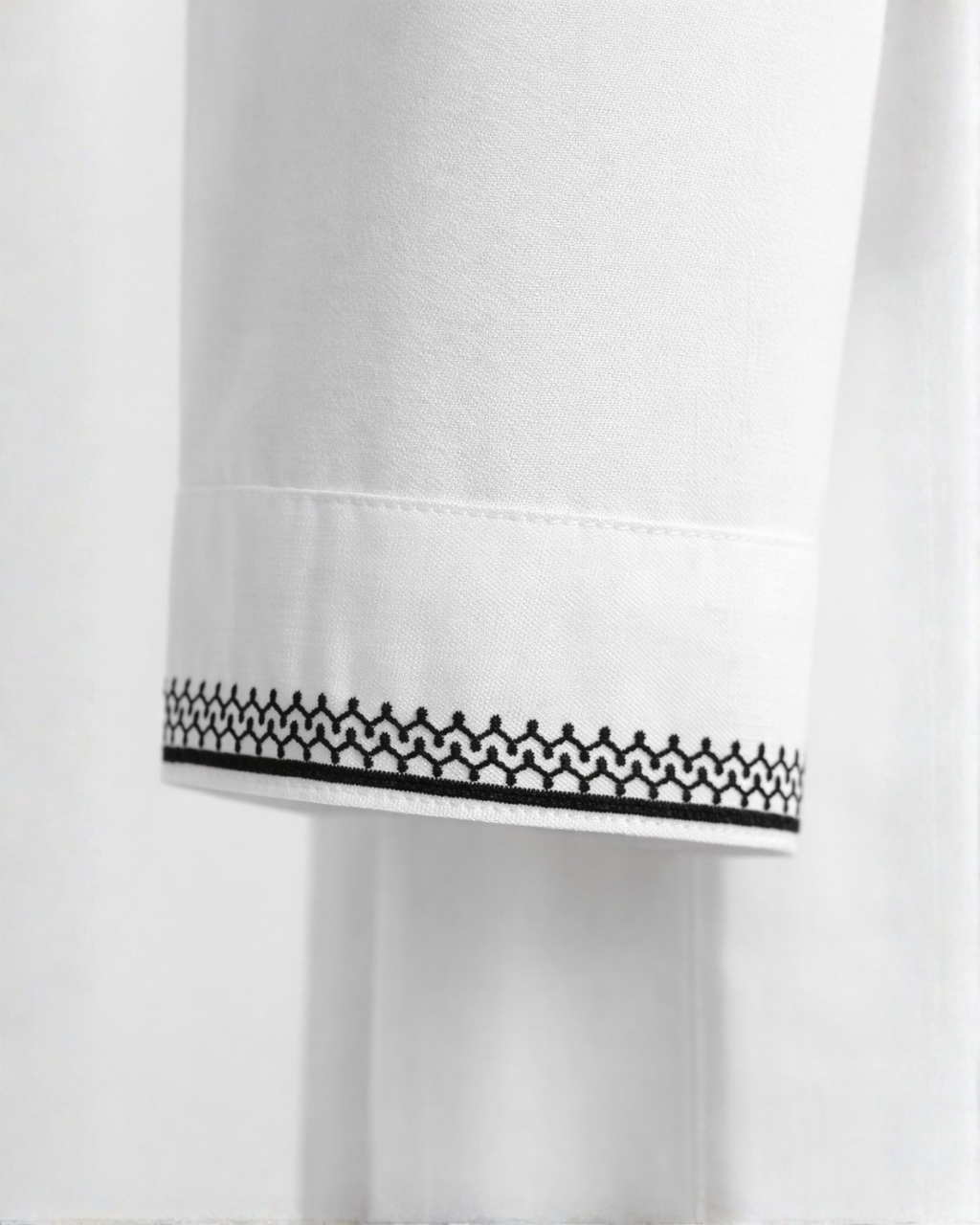 Kid’s Classic White Embroidered Thobe with Black Tassel